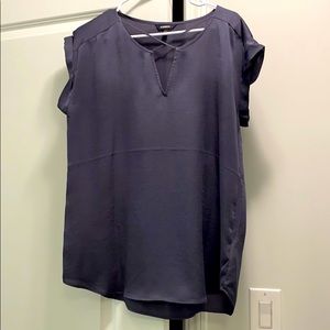 Loose fit express top